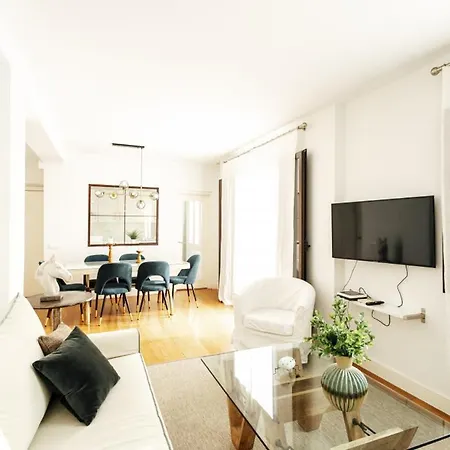 Minty 3bd - Triana Appartement *